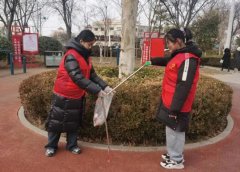 一系列学雷锋志愿服务活动不仅让雷锋精神在青少年心中生根发芽