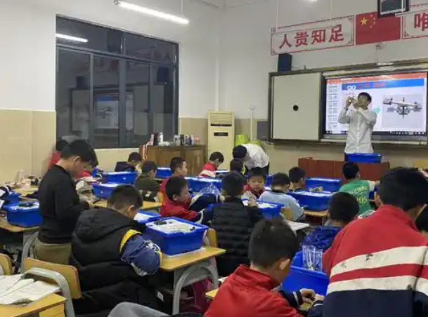 沟通与支撑体系会深度分析每位学生的错题散布与作答进程 沟通与支撑体系会深度分析每位学生的错题散布与作答进程